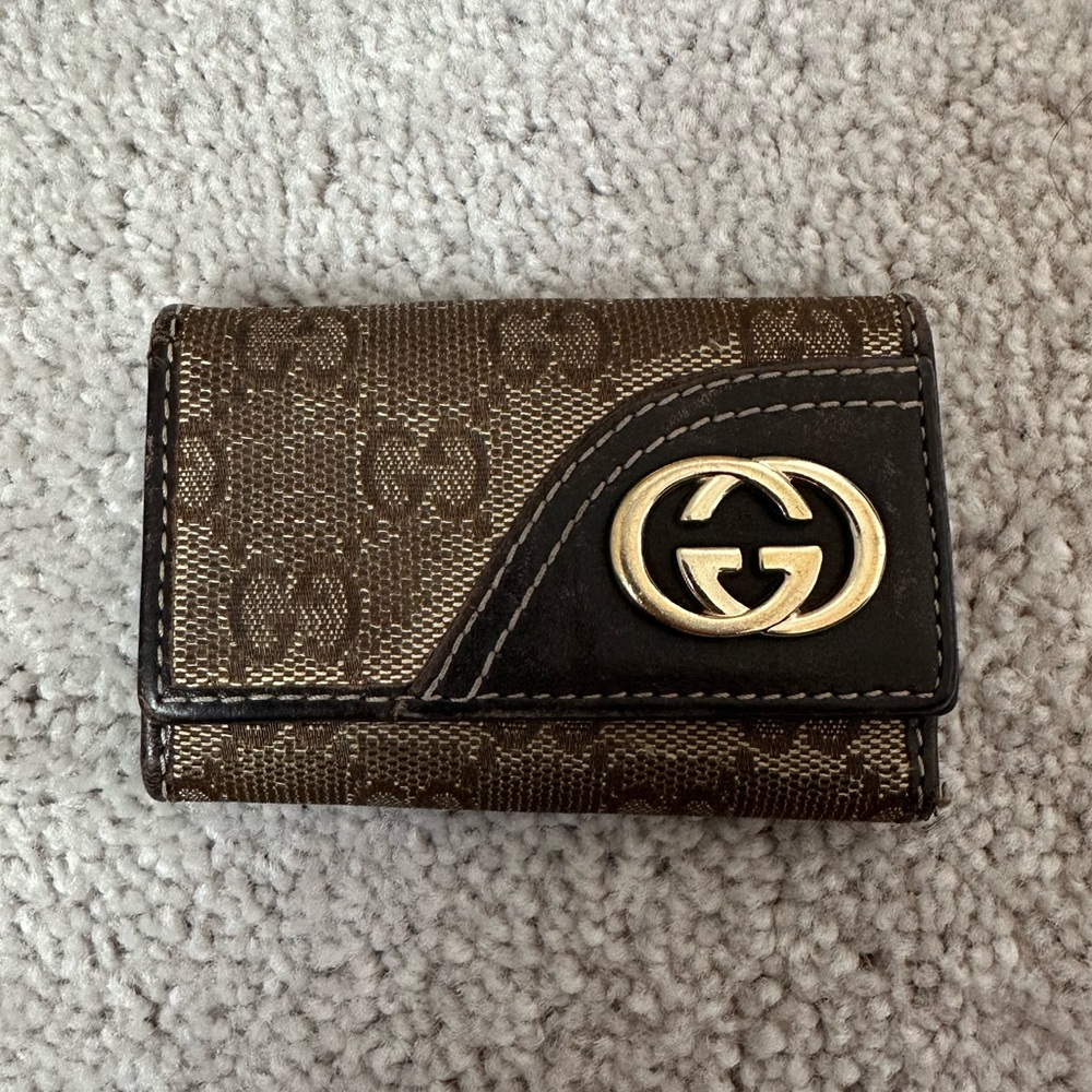 Gucci Canvas and Leather Key Holder | Brown + Tan